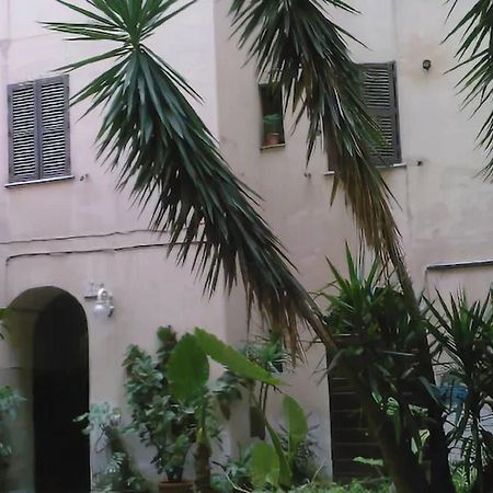 Roma Prince Inn Accommodation Bagian luar foto