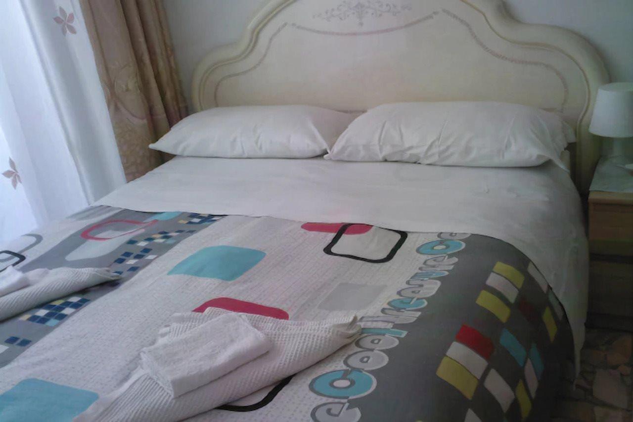 Roma Prince Inn Accommodation Bagian luar foto