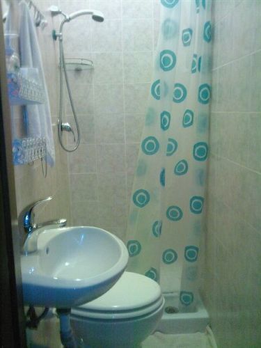 Roma Prince Inn Accommodation Bagian luar foto